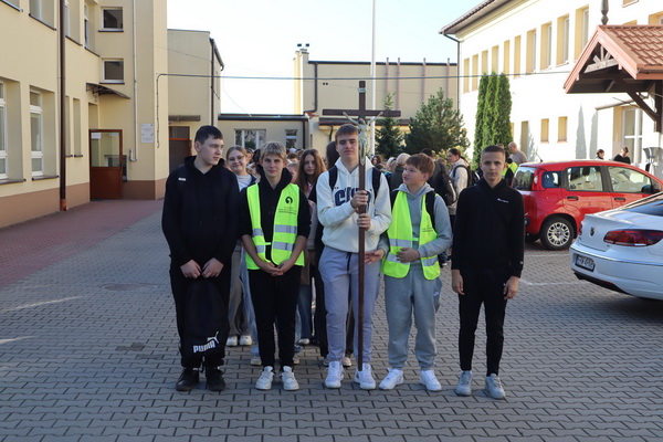 Piesza pielgrzymka do Sanktuarium w Szczukach